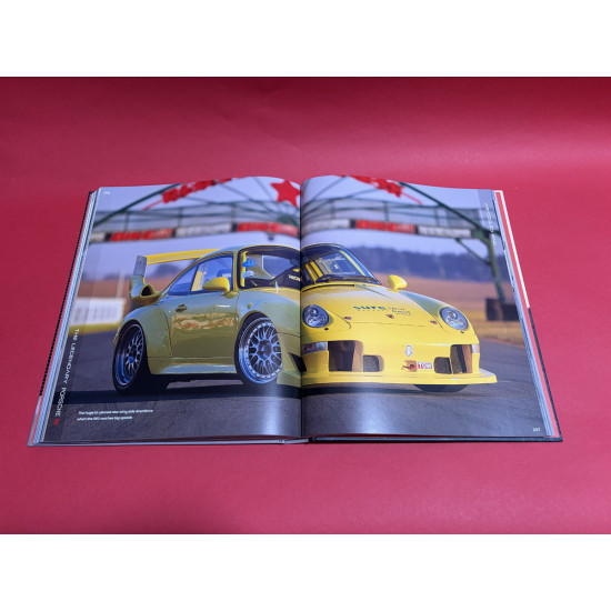 The legendary Porsche 911 The legendary Porsche 911