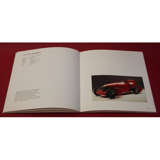 Alfa Romeo  Palazzo Dei Diamanti  Ferrara 1989